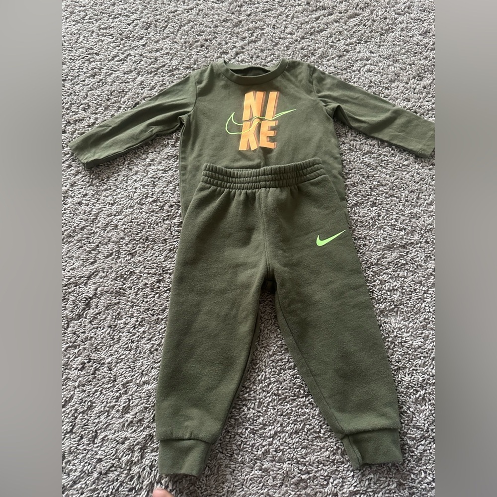 Preloved Nike Outfit.